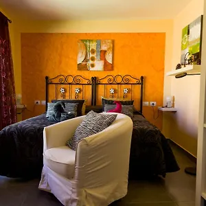 https://apartamentos-mesa.in-canary-islands.com